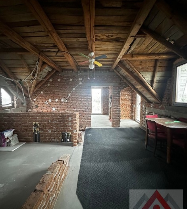 a1632-CasaViile SatuMare07.JPG